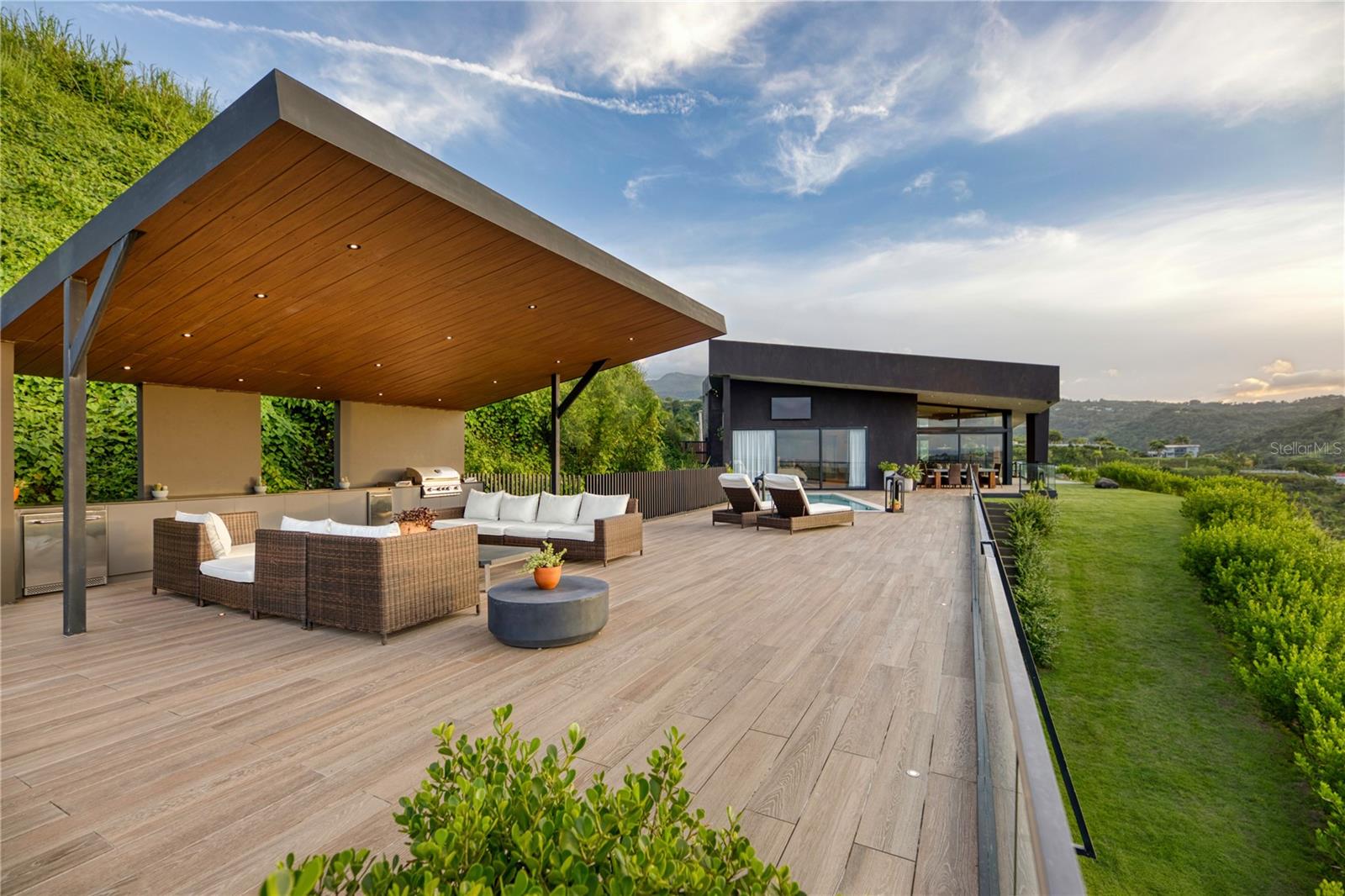 MAMEYES - Residential