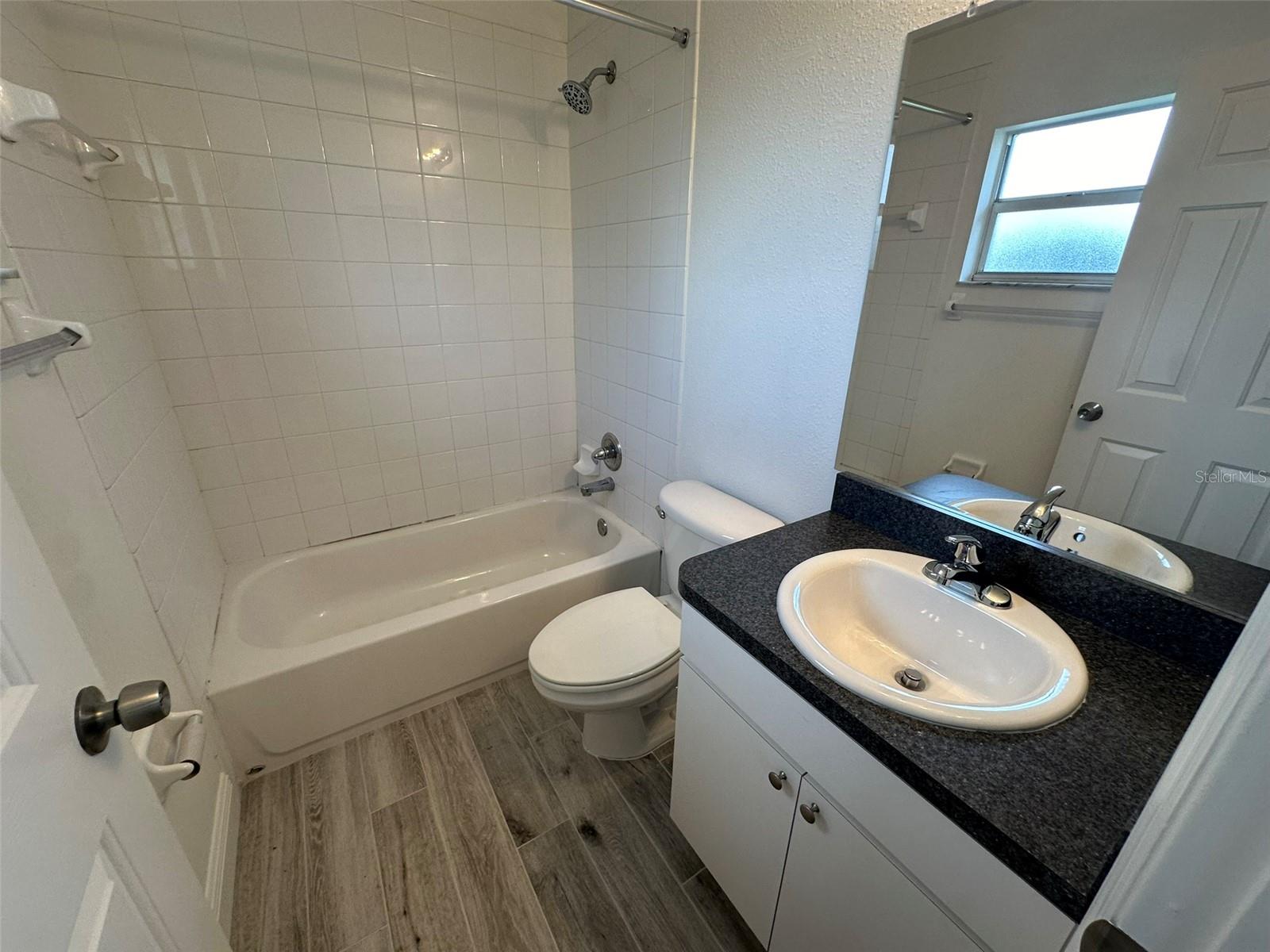 GRANT PARK ADD BLOCKS 36- - Residential Lease