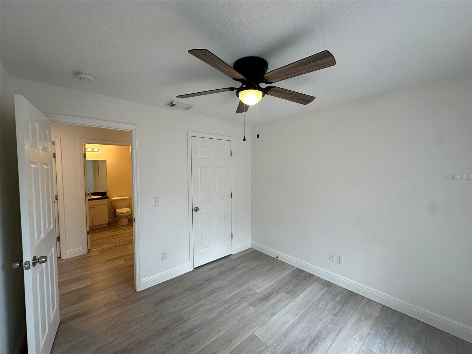 GRANT PARK ADD BLOCKS 36- - Residential Lease