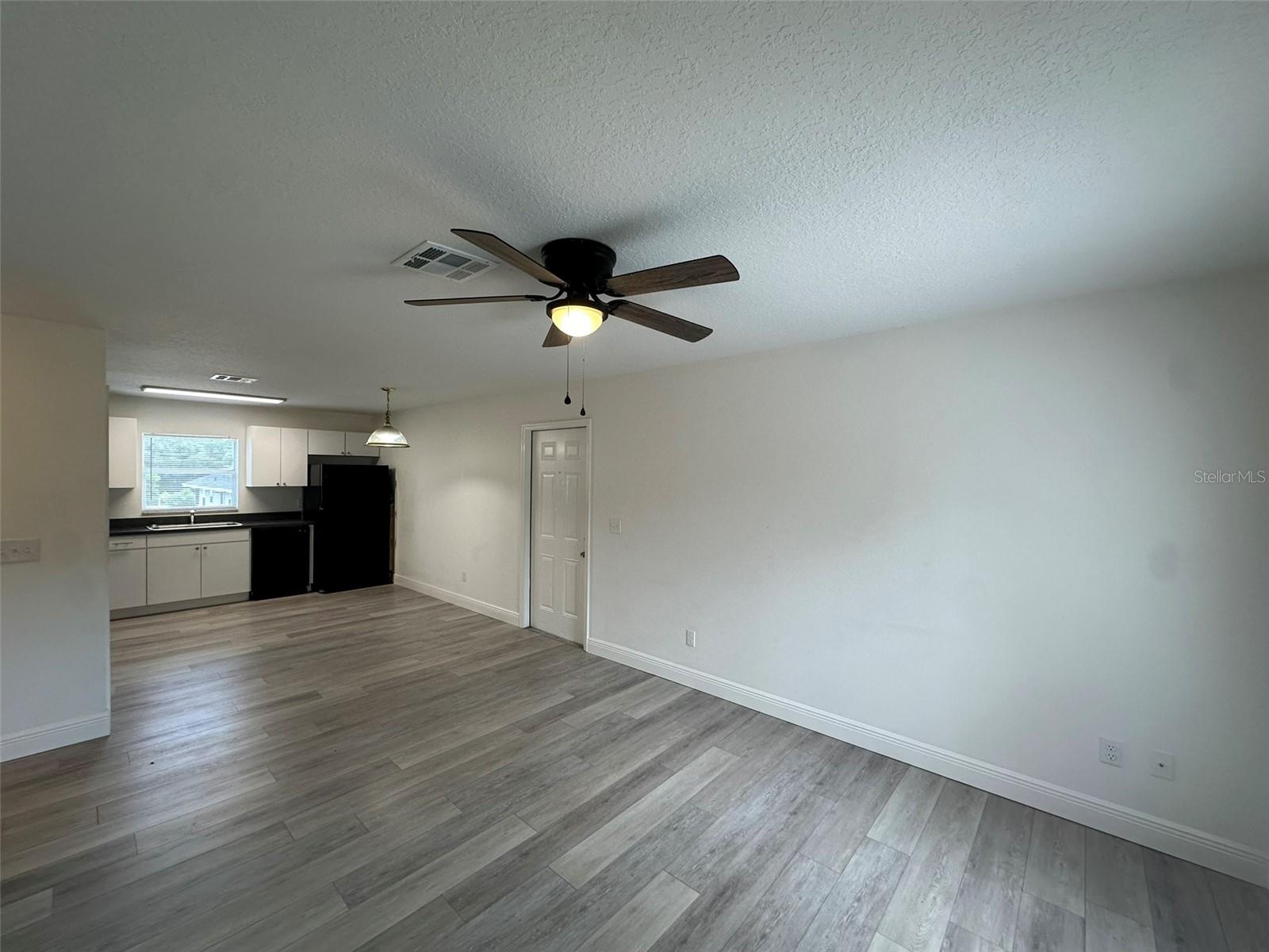 GRANT PARK ADD BLOCKS 36- - Residential Lease