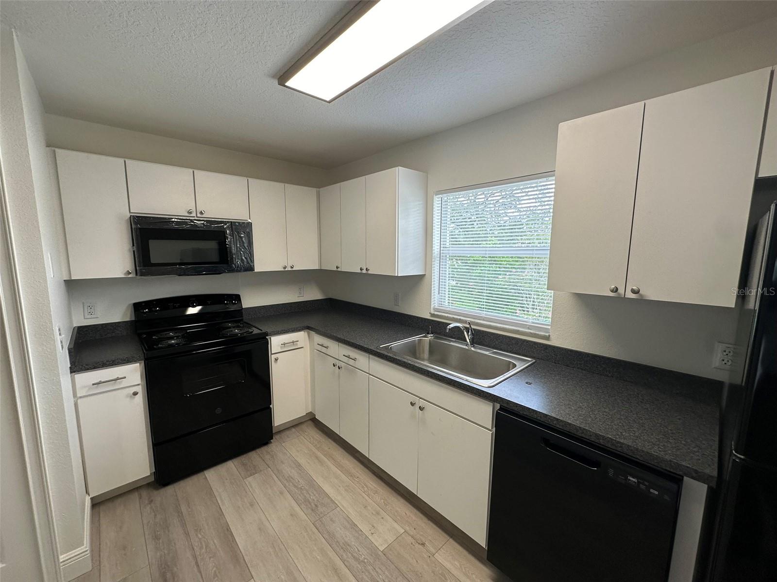 GRANT PARK ADD BLOCKS 36- - Residential Lease