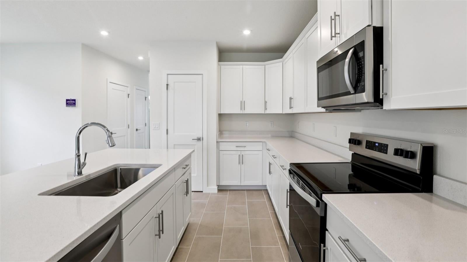3286 CUP DRIVE