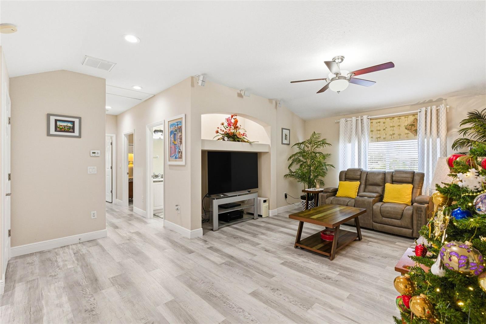 SOUTH FORK UNIT 11 - Residential