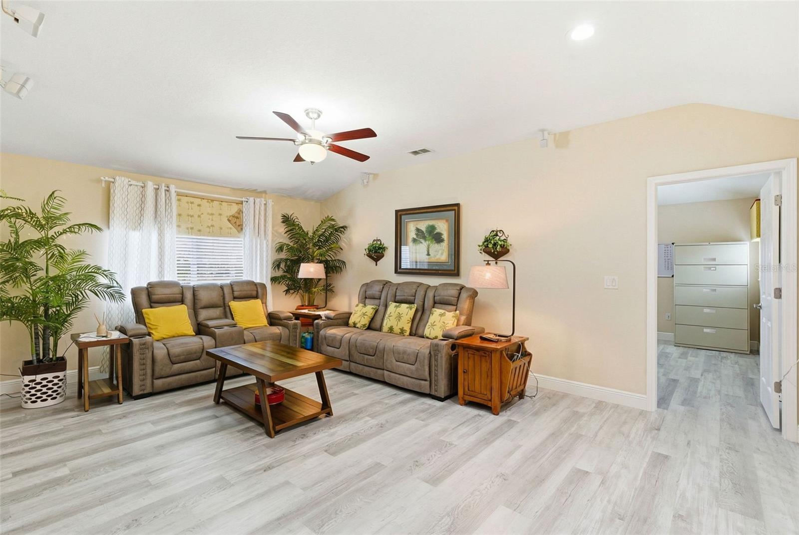 SOUTH FORK UNIT 11 - Residential