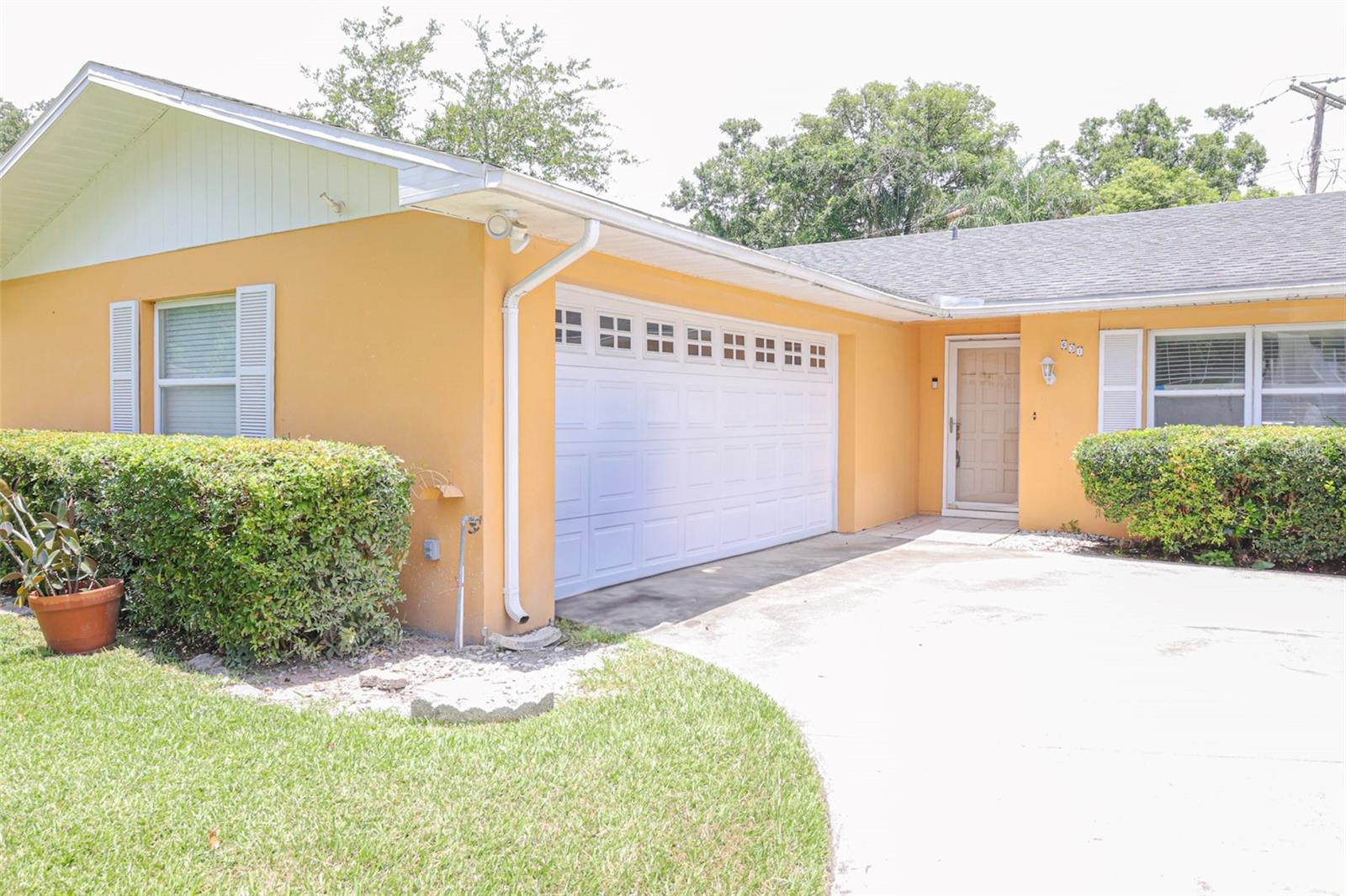 Welcome to 631 Queens Loop N, Lakeland, FL 33803 — a beautifully updated 3-bedroom, 2-bathroom single-family home offering 1,674 square feet of thoughtfully designed living space. Nestled in the desirable Imperial neighborhood of South Lakeland, this property combines comfort, natural light, and modern finishes in a quiet and convenient location.
Step inside to find an open and airy layout with large windows throughout, filling the home with abundant natural light. The interior has been freshly painted in neutral tones and features a mix of tile and hardwood flooring, offering both style and durability. The spacious kitchen and living areas flow seamlessly into a paved back porch — a perfect space for outdoor entertaining or quiet evenings at home.
This home also includes an attached two-car garage, providing secure parking and extra storage. While cats and dogs are not permitted, this pet-free environment ensures a clean and peaceful setting.
Located just minutes from Southwest Elementary and Middle Schools and close to shopping, dining, and everyday essentials along South Florida Avenue, this home offers both tranquility and convenience. Whether you're looking for a beautifully updated home or a well-positioned location in Lakeland, this property checks all the boxes.
RESIDENT BENEFIT PACKAGE* Every resident is automatically enrolled in our Resident Benefits Package. This package offers a range of exclusive services including HVAC air filter delivery (where applicable), credit building to enhance your credit score through on-time rent payments, $1M Identity Protection, utility concierge service to simplify your utility connections when moving in, our top-tier resident rewards program, pest control services, renter's insurance, and more! All this for just an additional $50.00 monthly.