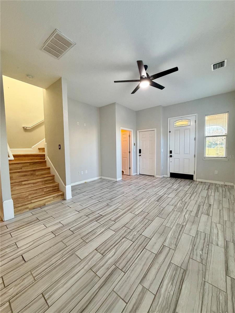 WILLOW LAKE - Residential Lease