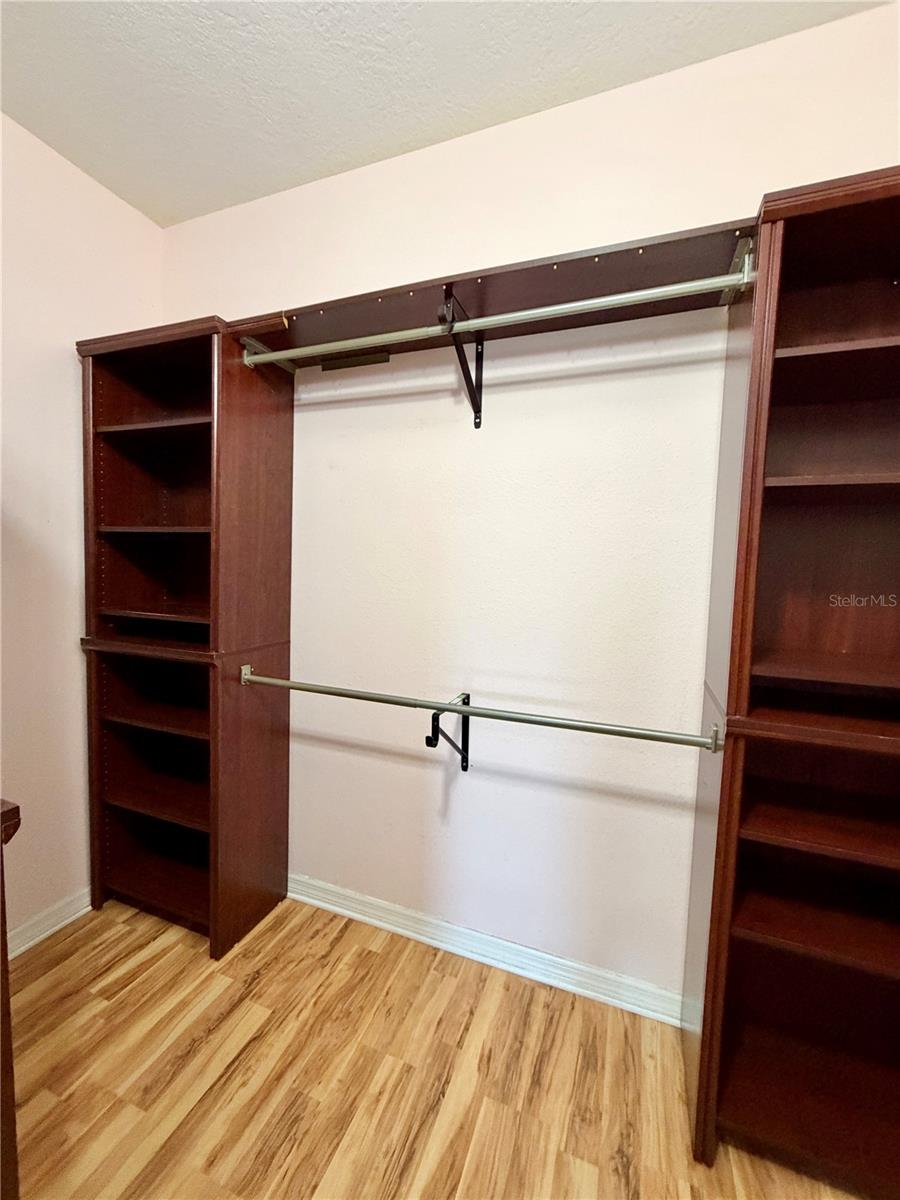 WILLOW LAKE - Residential Lease