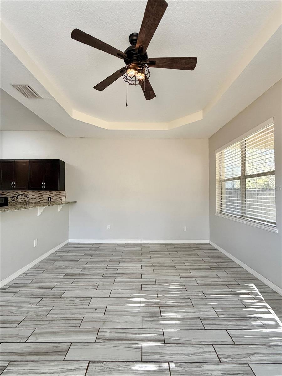 WILLOW LAKE - Residential Lease