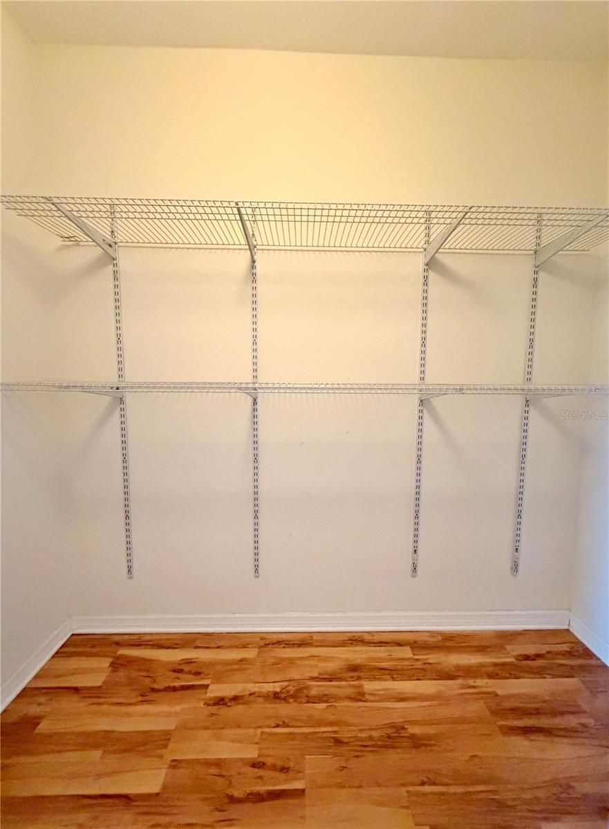 WILLOW LAKE - Residential Lease