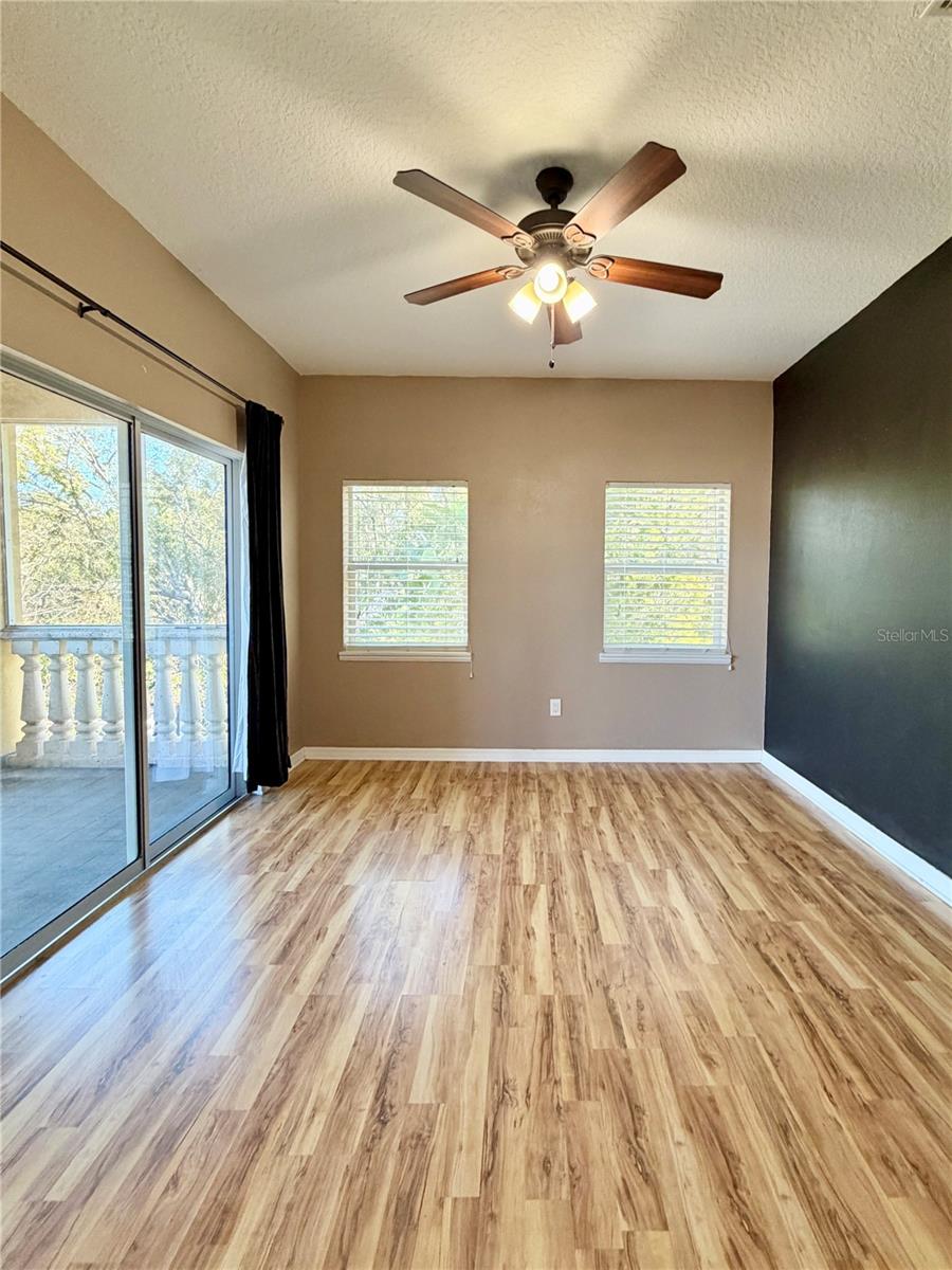 WILLOW LAKE - Residential Lease