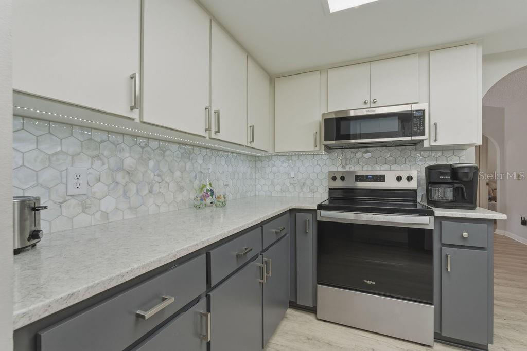 RAINBOW SPGS 01 REP - Residential