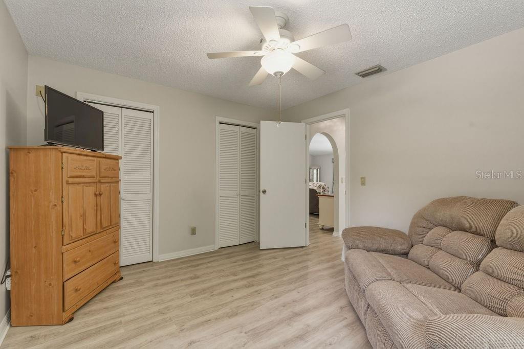 RAINBOW SPGS 01 REP - Residential