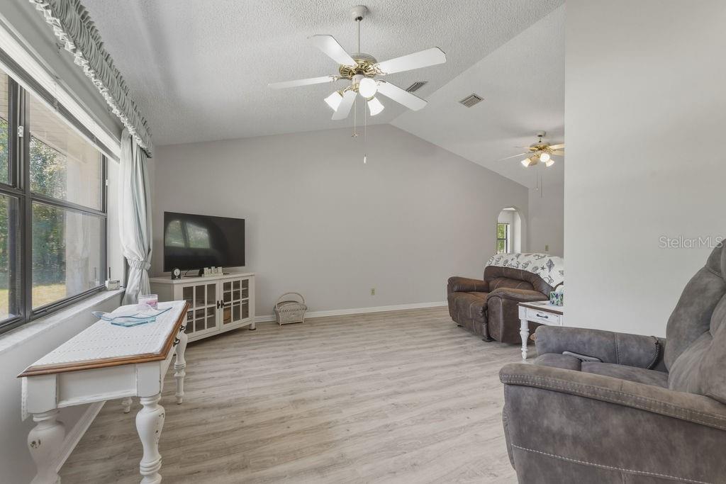 RAINBOW SPGS 01 REP - Residential