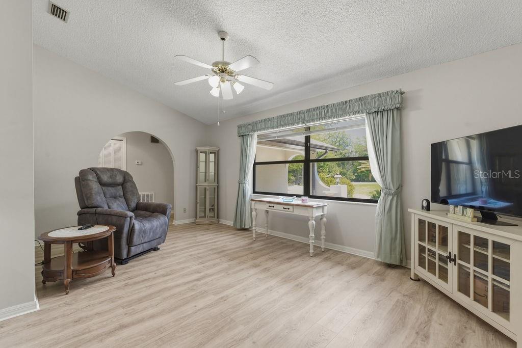 RAINBOW SPGS 01 REP - Residential