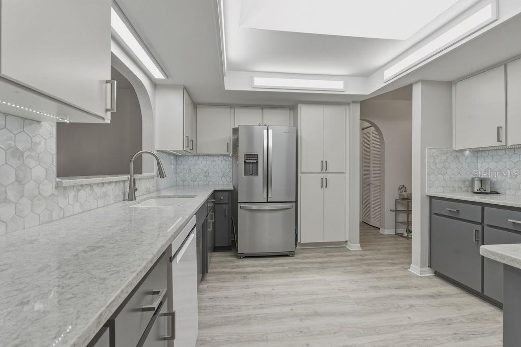 RAINBOW SPGS 01 REP - Residential