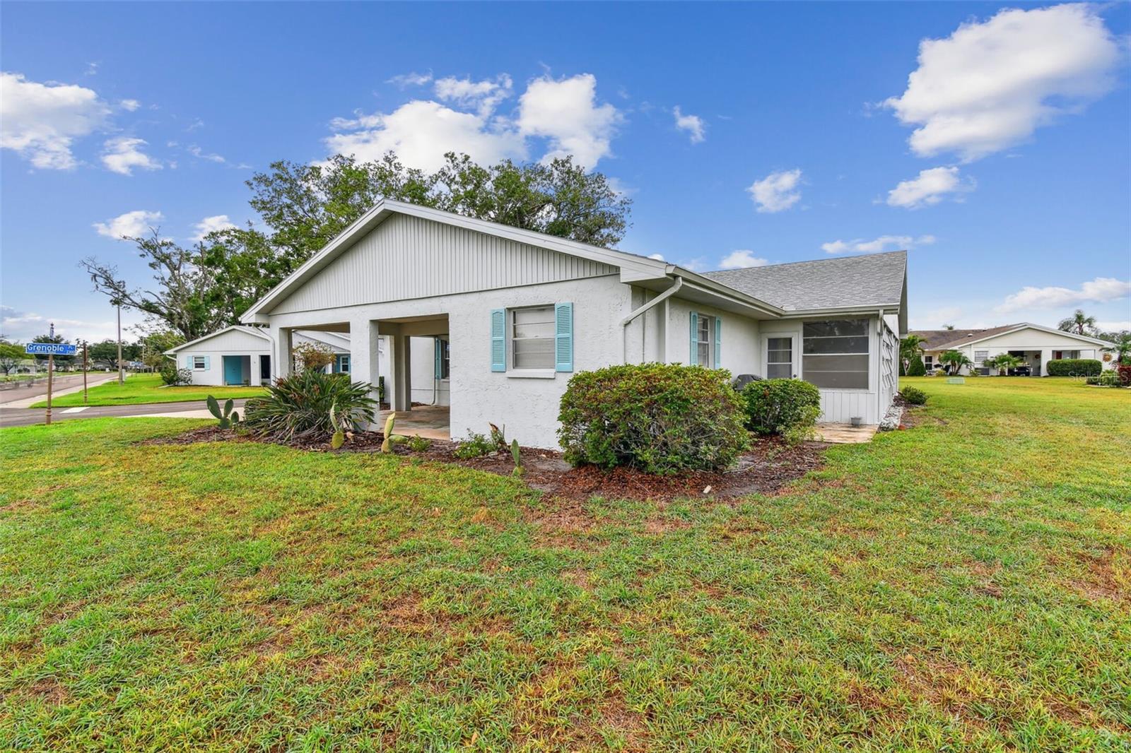 2301 GRENOBLE PLACE 1