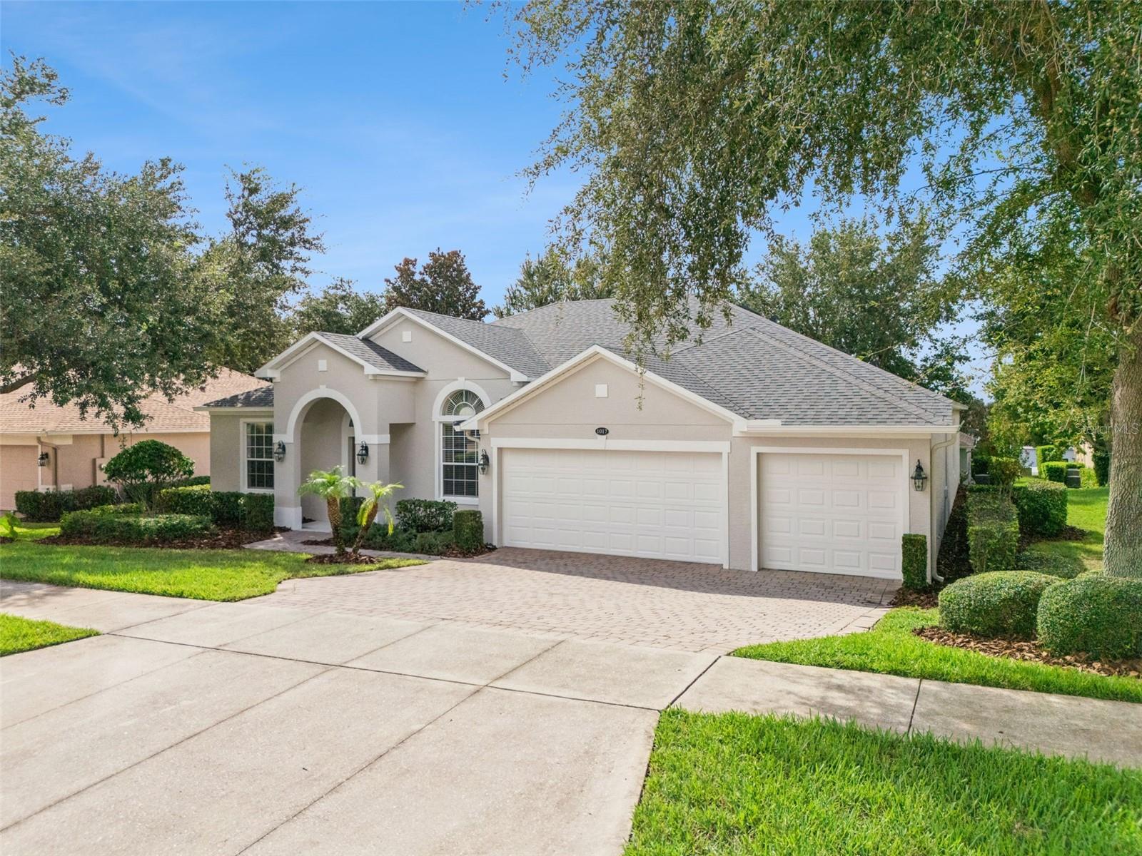 1017 HARMONY LANE