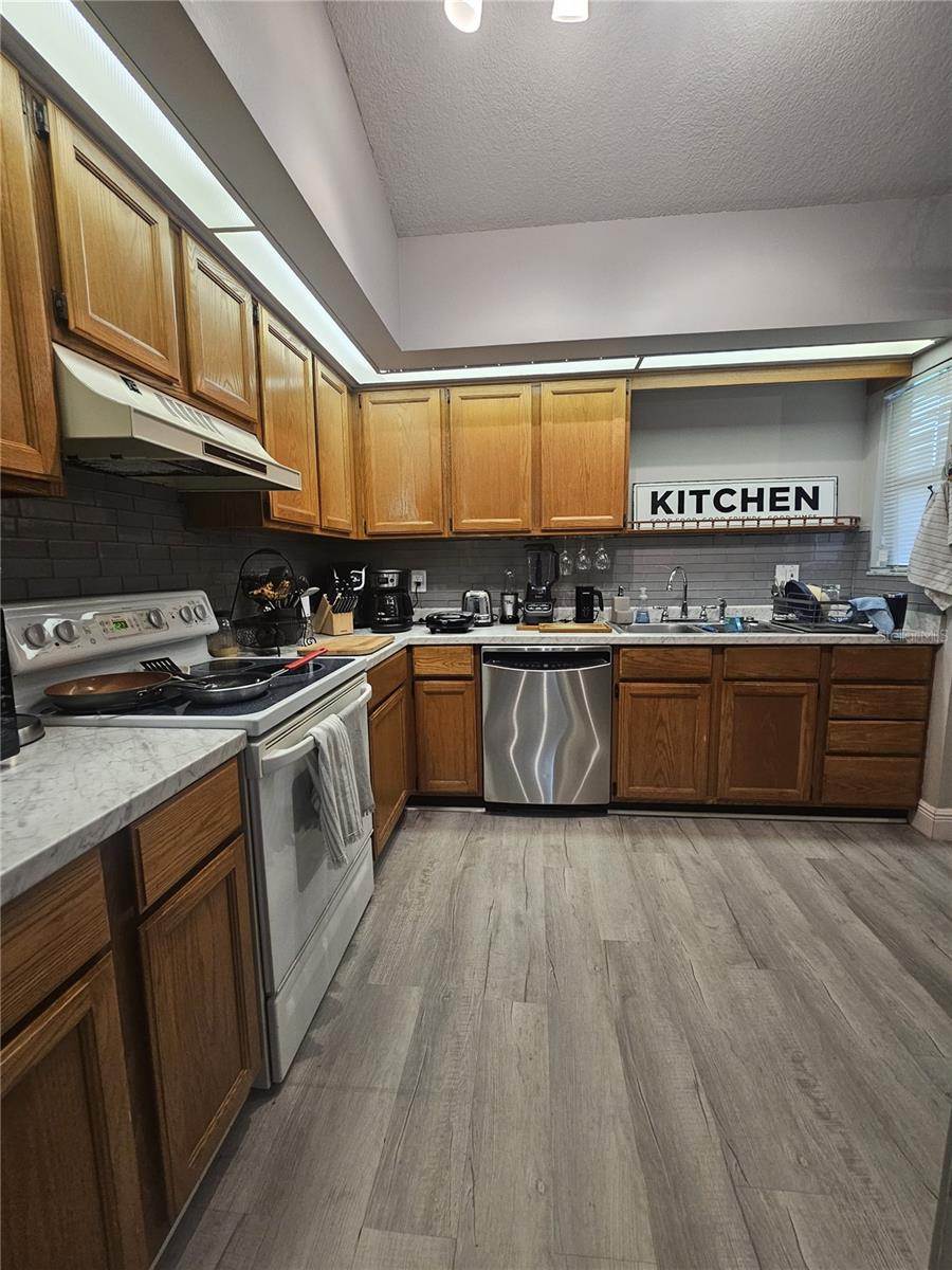 BERMUDA BAY - Residential Lease