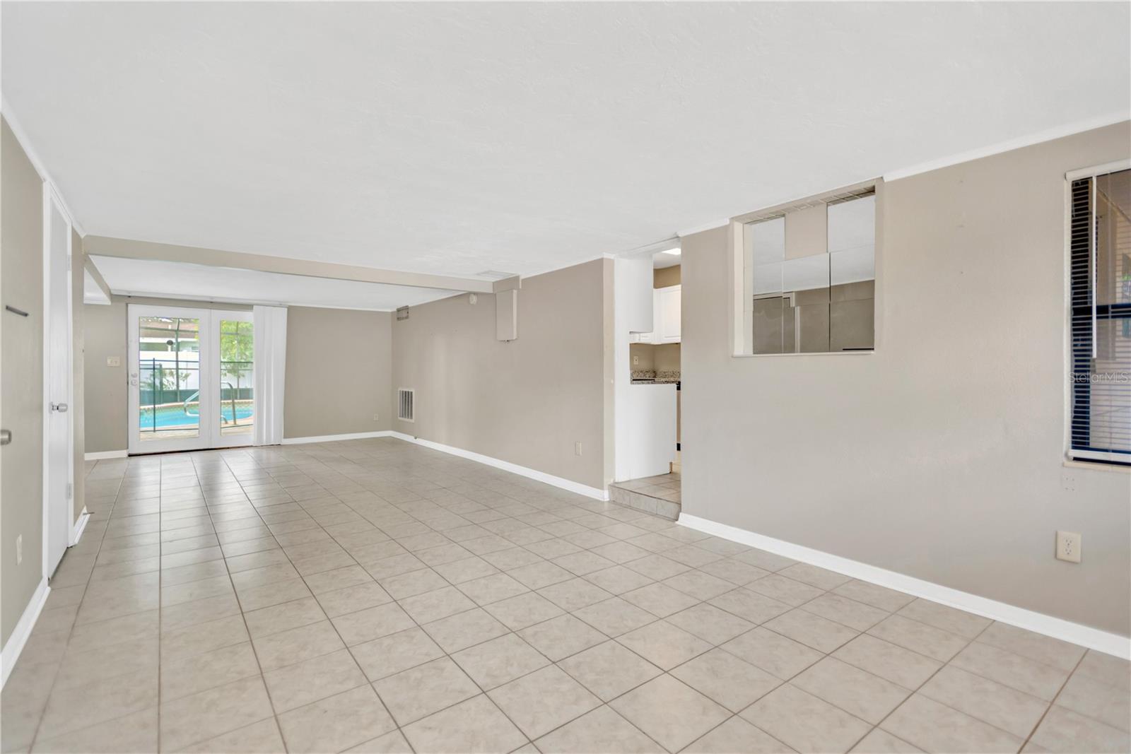 MILES PINES - Residential