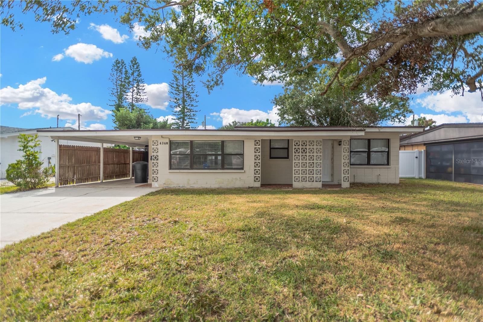 MILES PINES - Residential