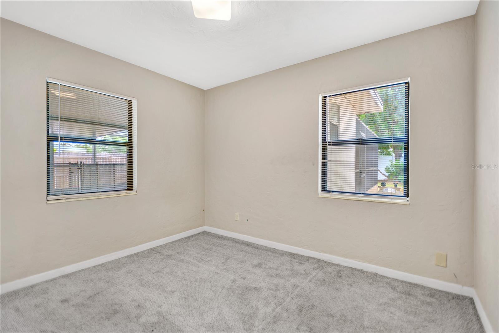 MILES PINES - Residential