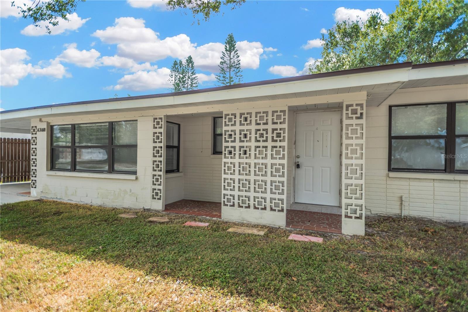 MILES PINES - Residential