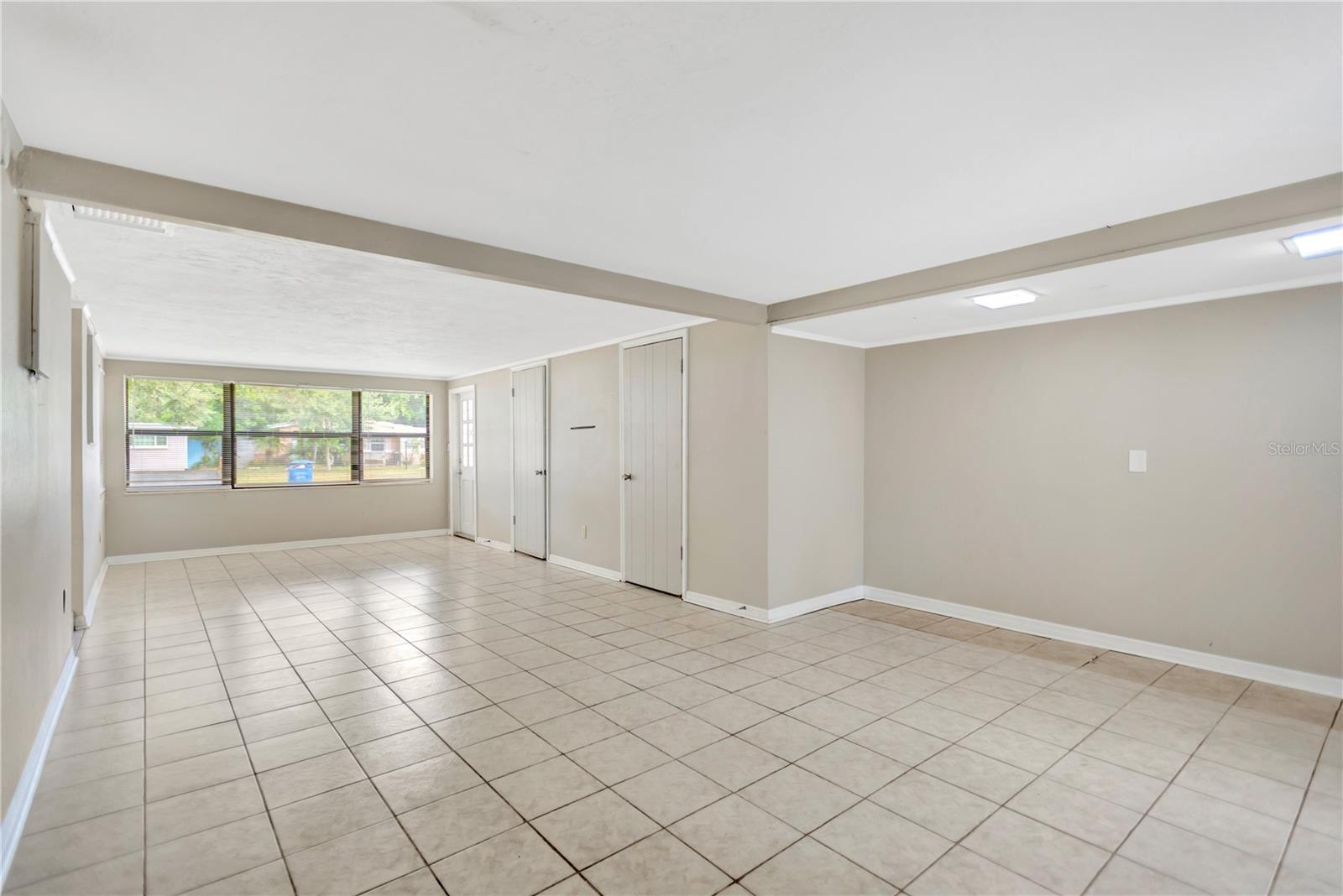 MILES PINES - Residential