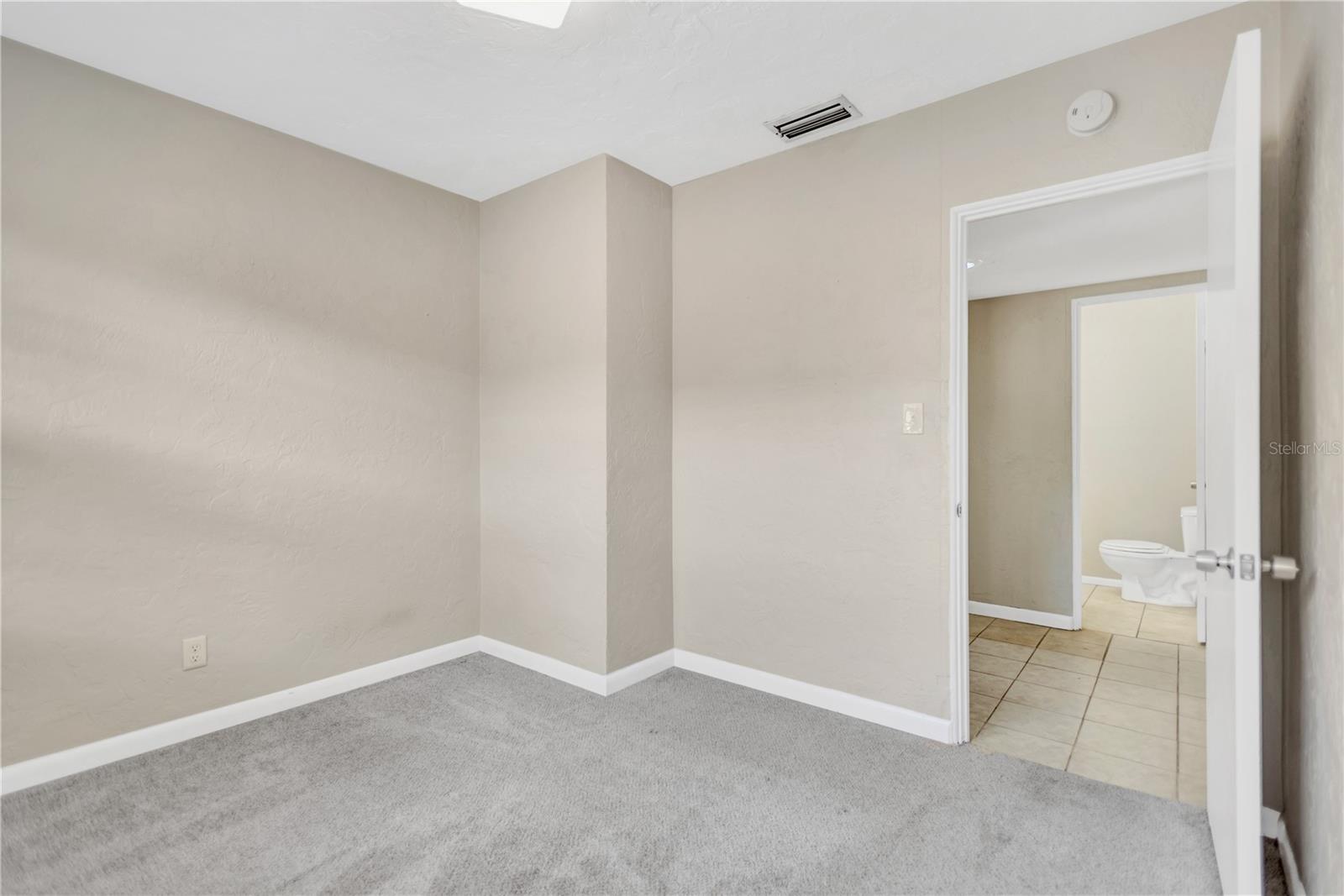 MILES PINES - Residential