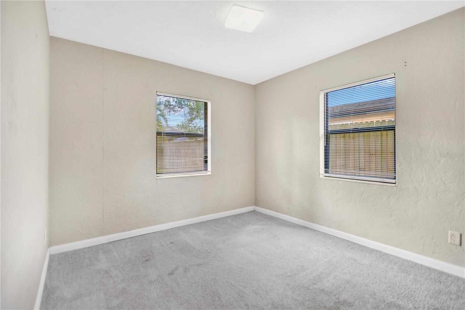 MILES PINES - Residential