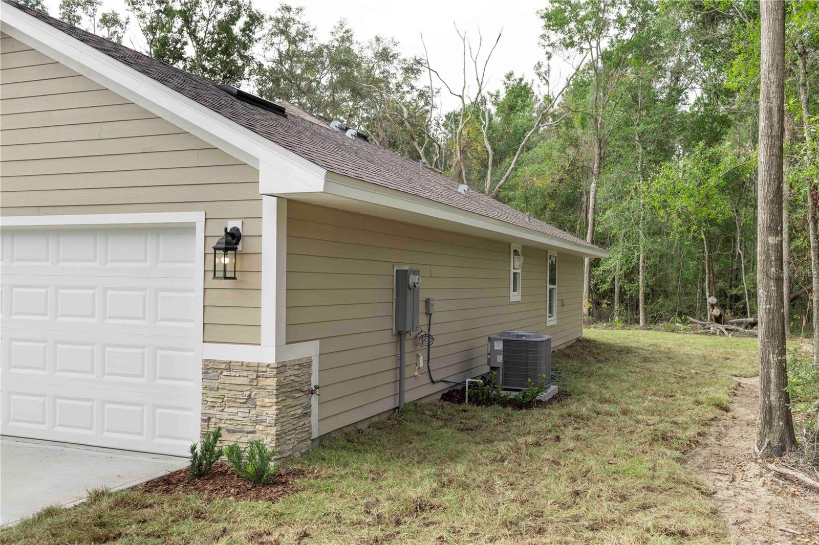 PRESERVE/LAUREL LAKE - Residential