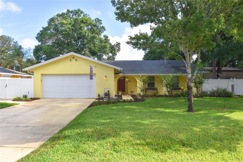 Photo of 433 Center Street, Altamonte Springs, FL 32701 (MLS # O6410471)