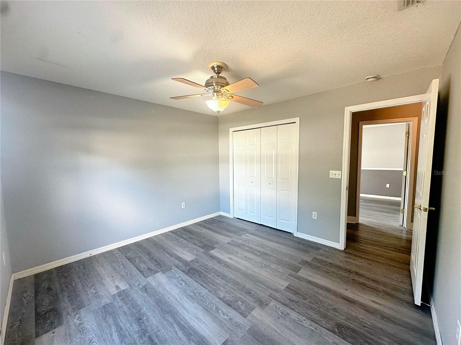 OAKFORD ESTATES - Residential Lease