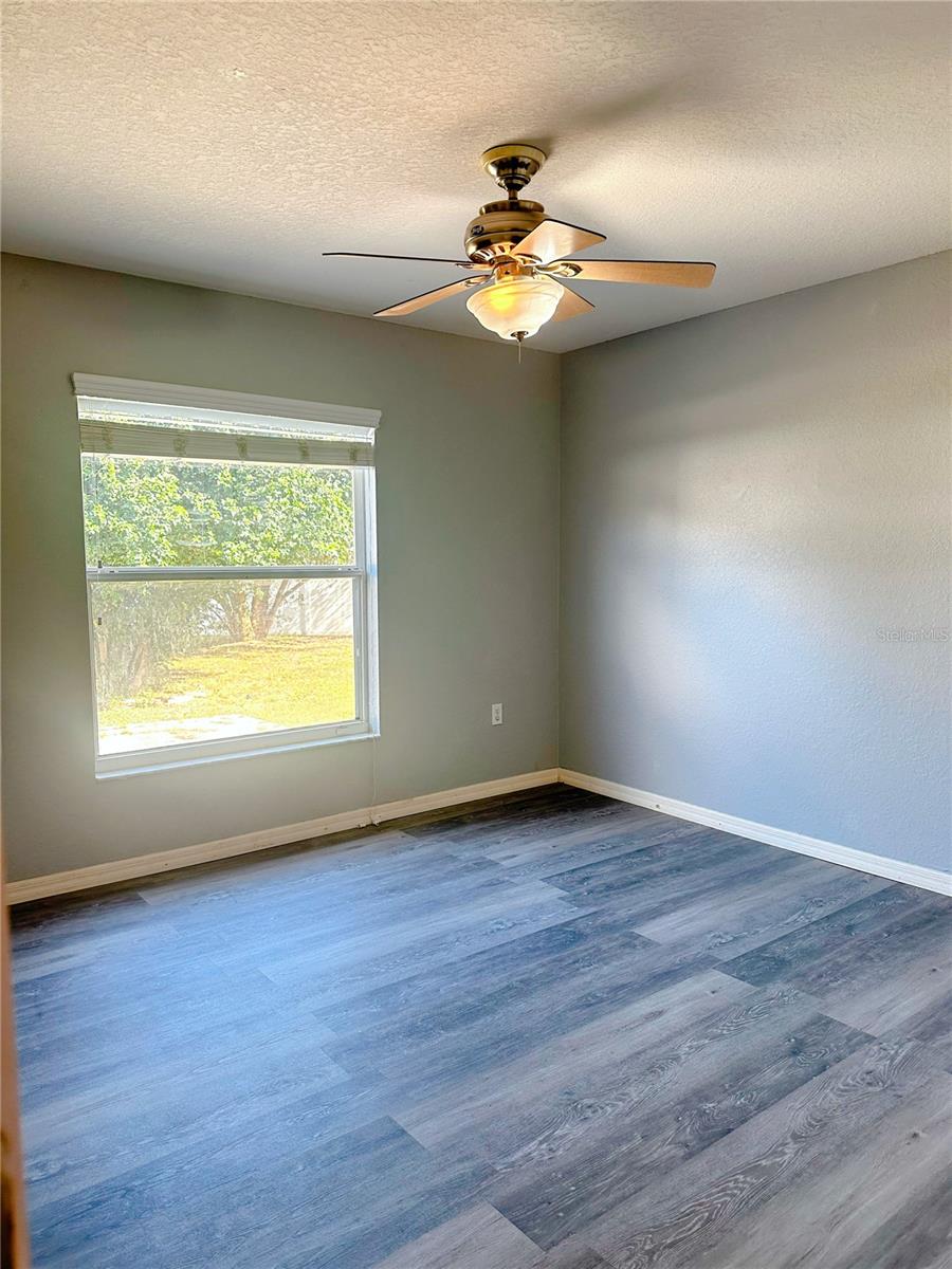 OAKFORD ESTATES - Residential Lease