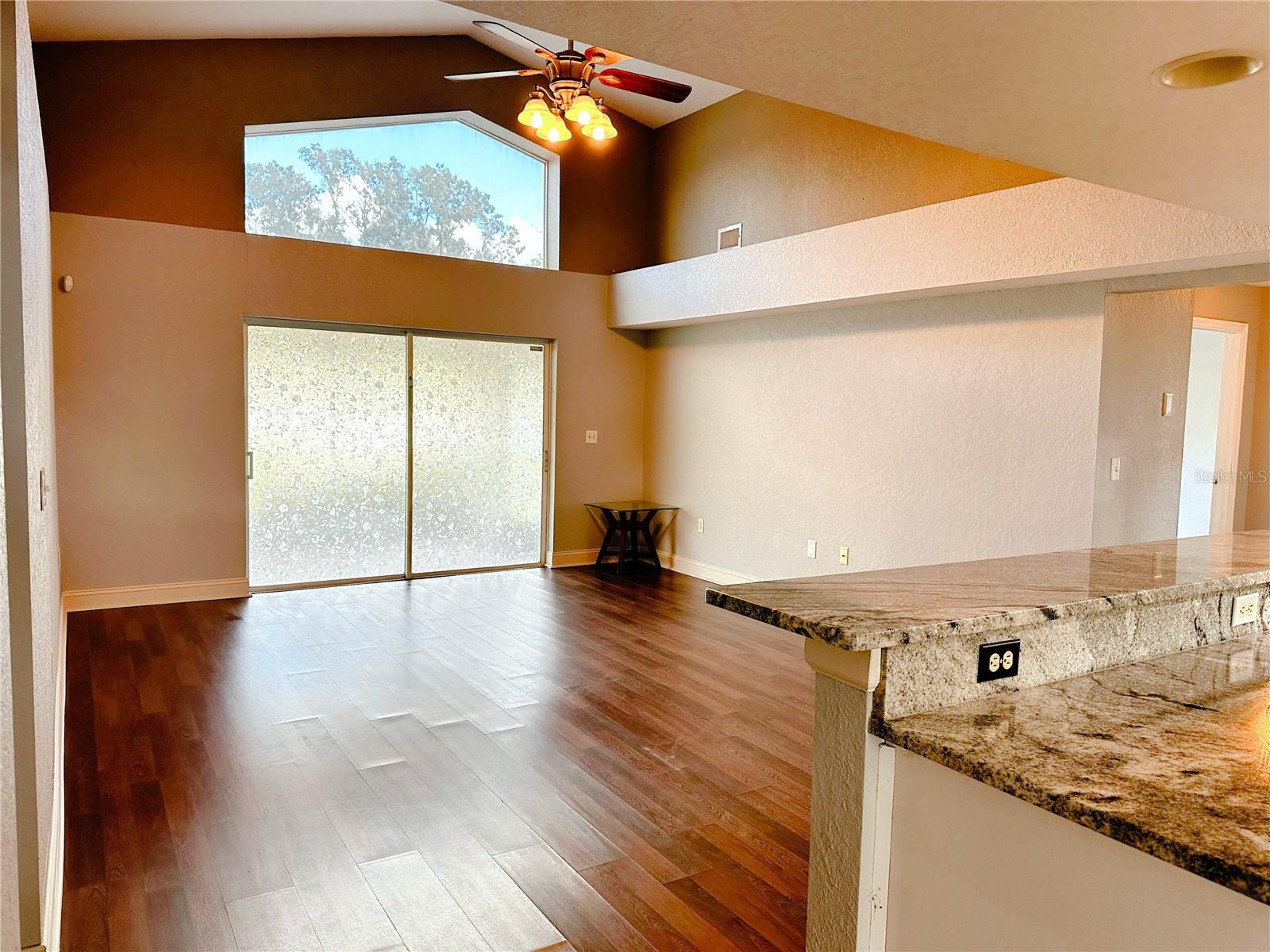 OAKFORD ESTATES - Residential Lease