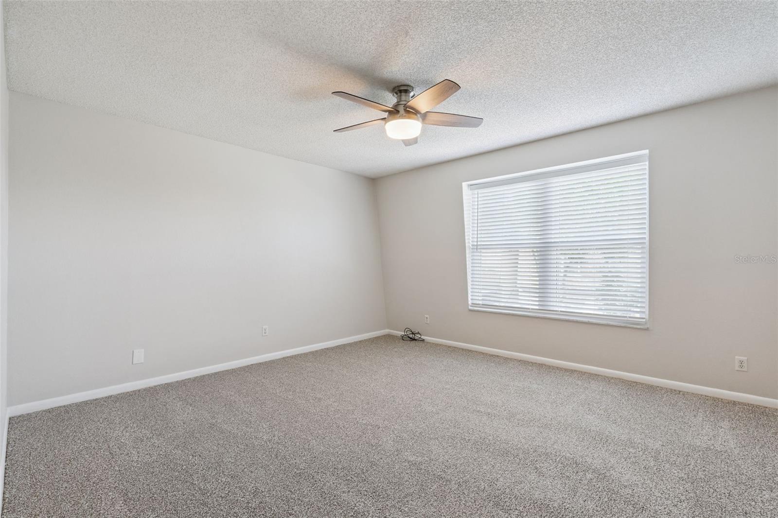 FOUR SEASONS CONDO - Residential