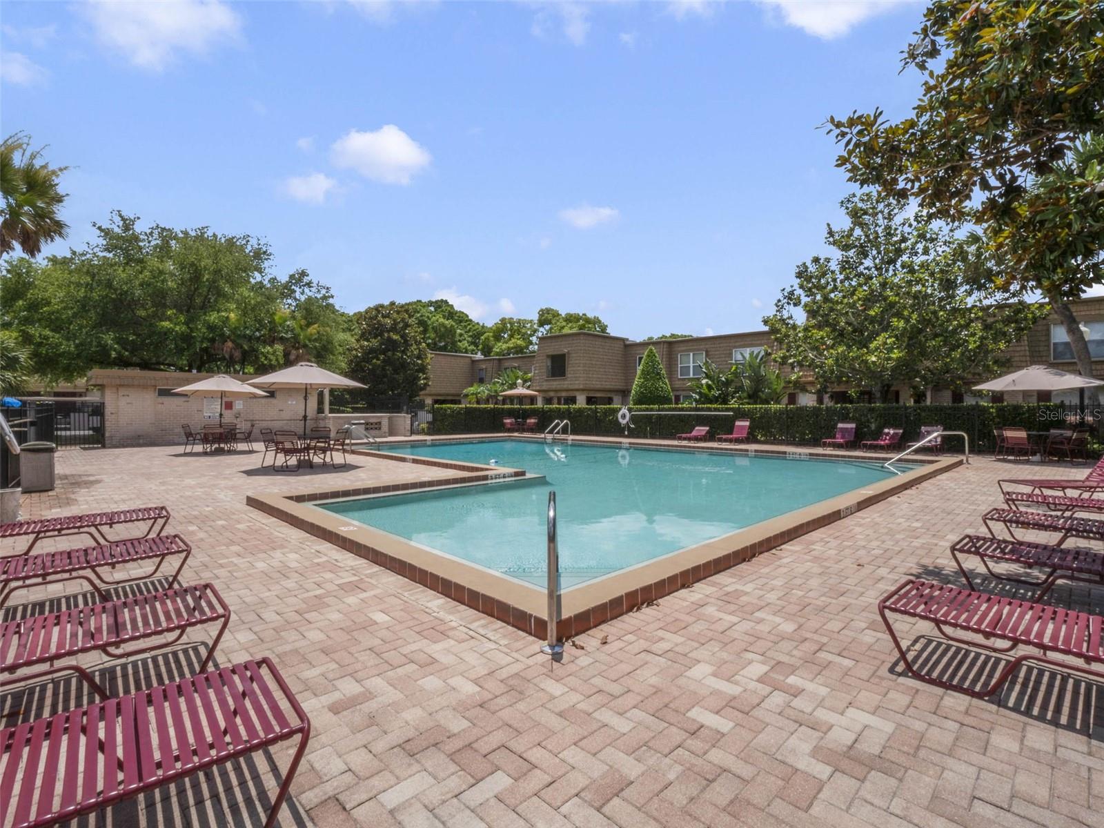 FOUR SEASONS CONDO - Residential