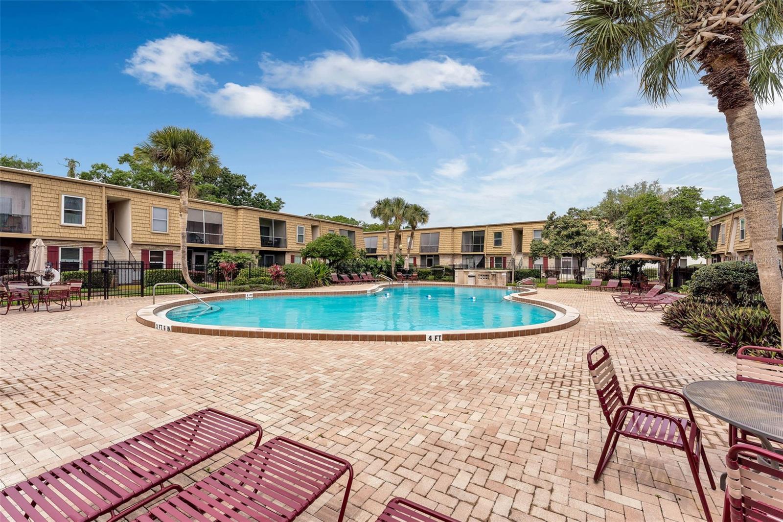 FOUR SEASONS CONDO - Residential