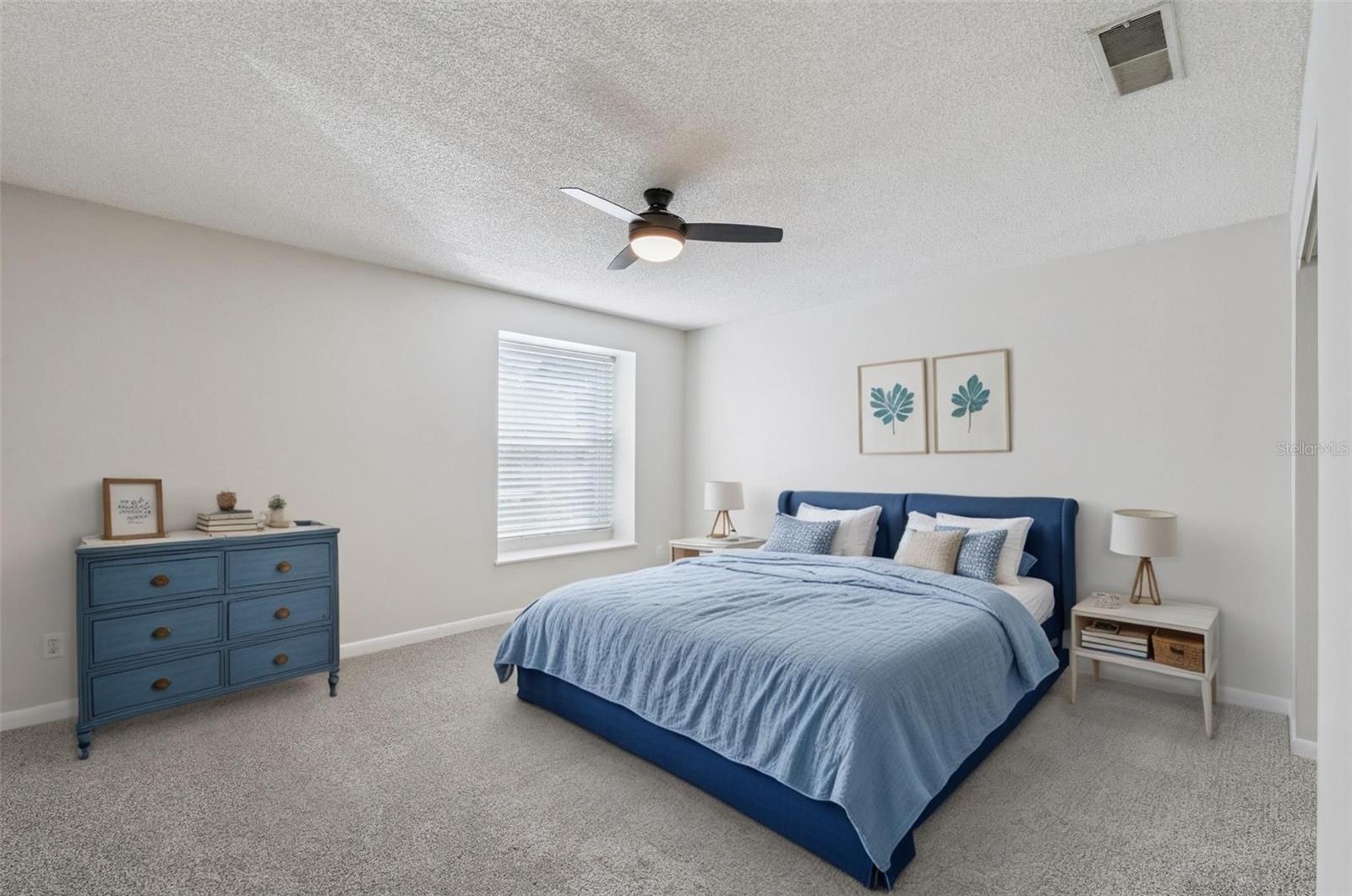 FOUR SEASONS CONDO - Residential