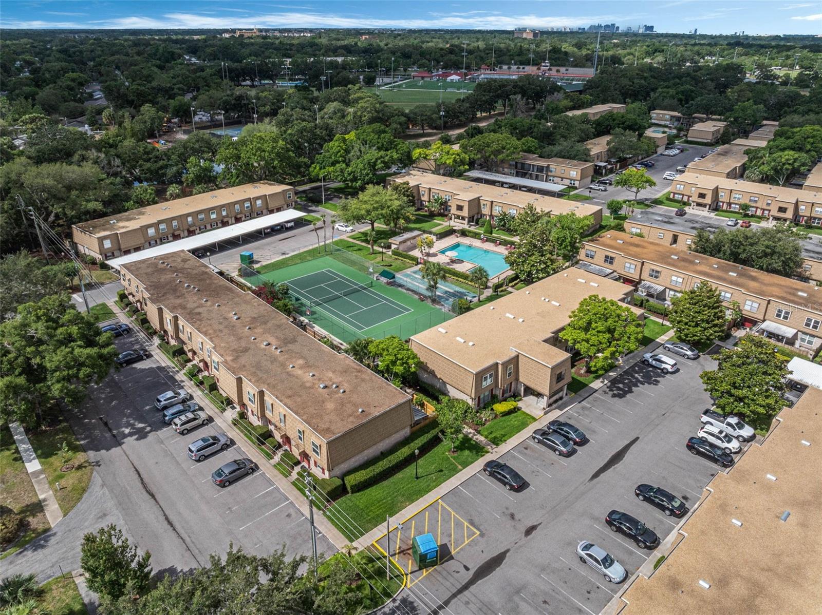 FOUR SEASONS CONDO - Residential