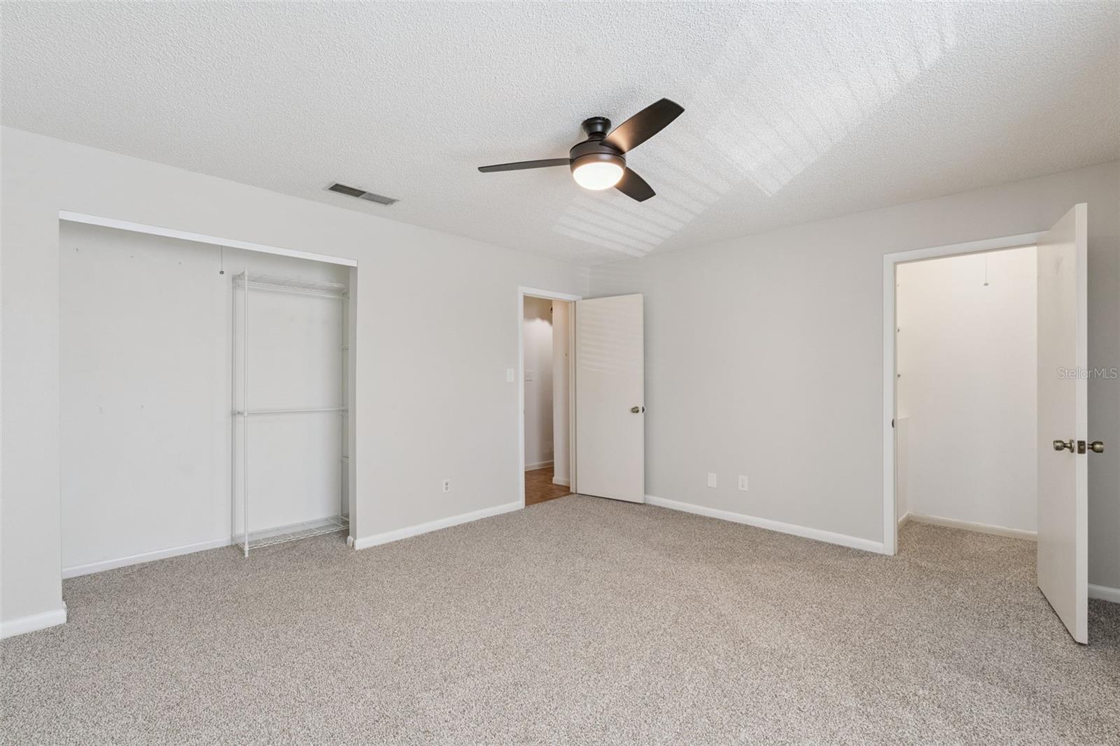 FOUR SEASONS CONDO - Residential