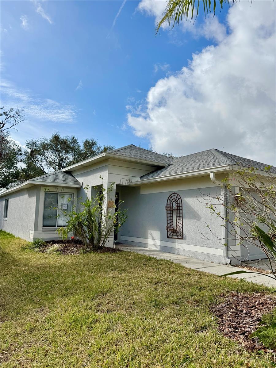 Photo of 10431 Isleworth Avenue, Tampa, FL 33647 (MLS # TB8552454)