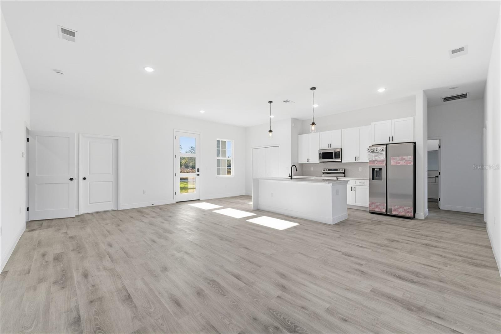 MARION OAKS UN SIX - Residential