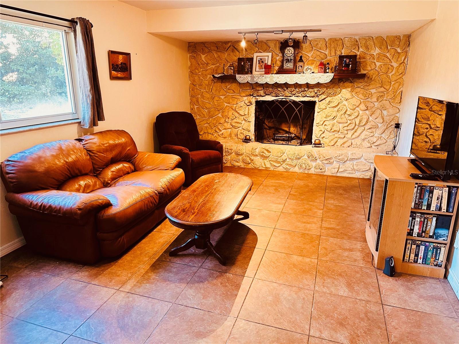 SHANGRI LA UNIT 01 - Residential