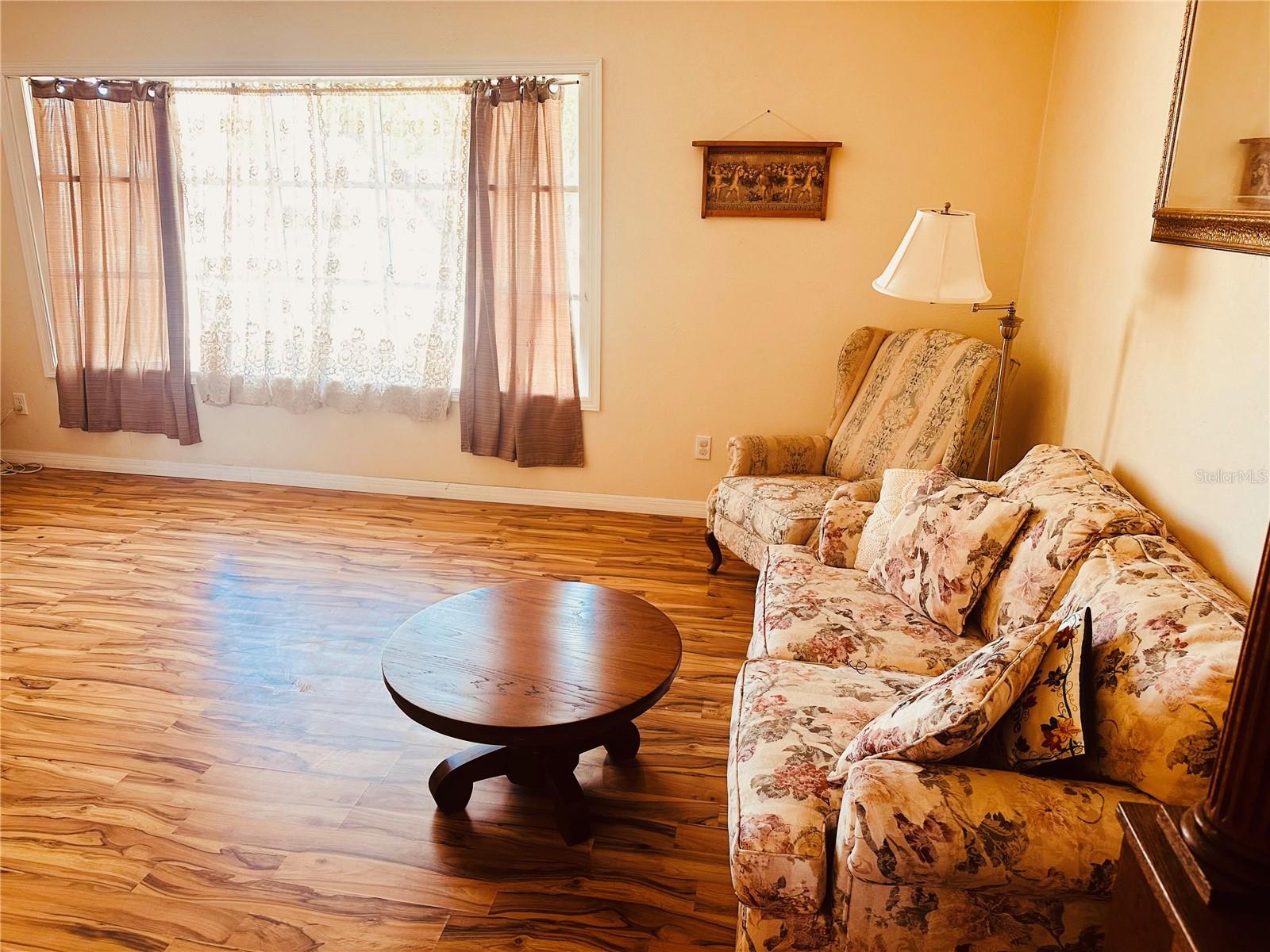 SHANGRI LA UNIT 01 - Residential