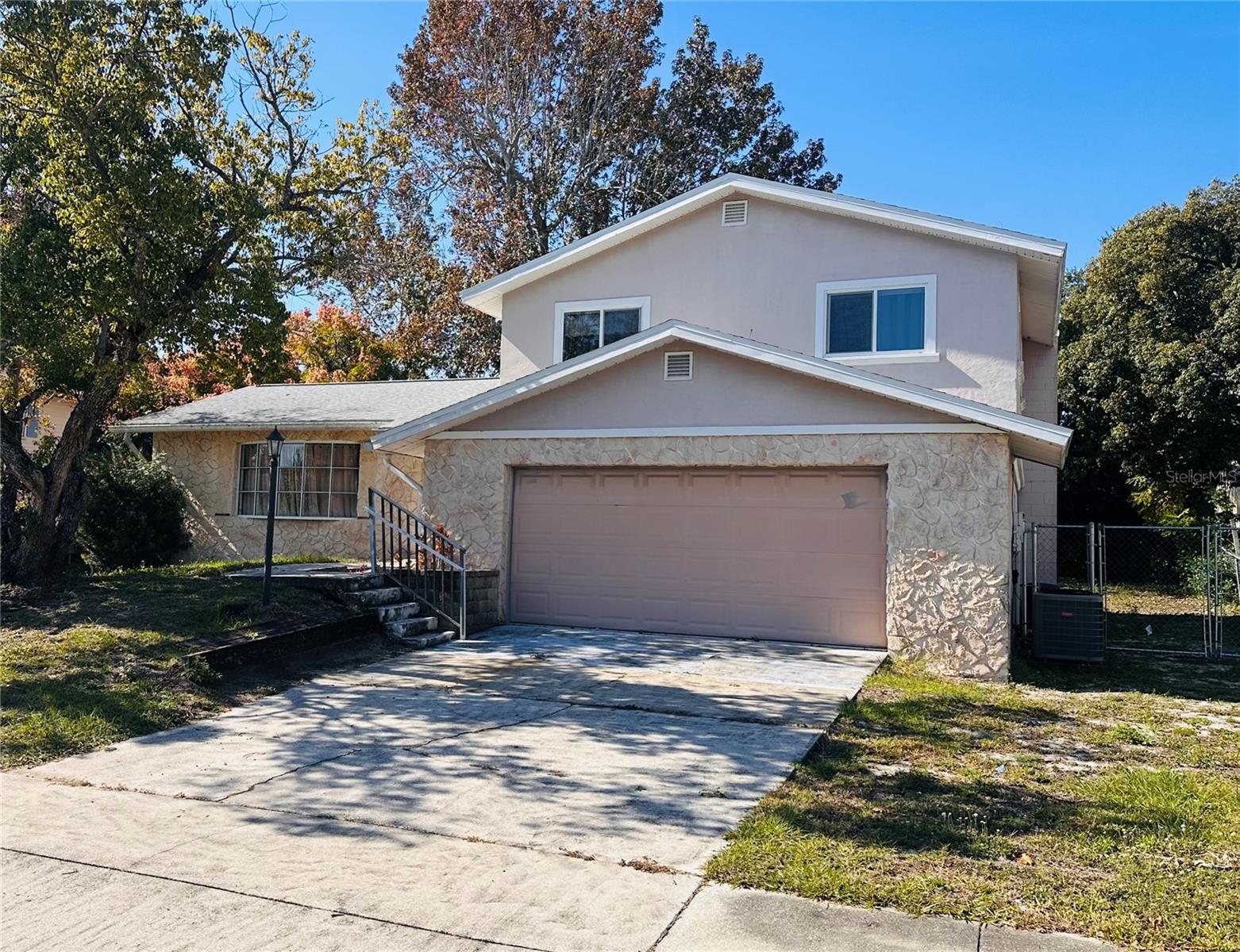 SHANGRI LA UNIT 01 - Residential