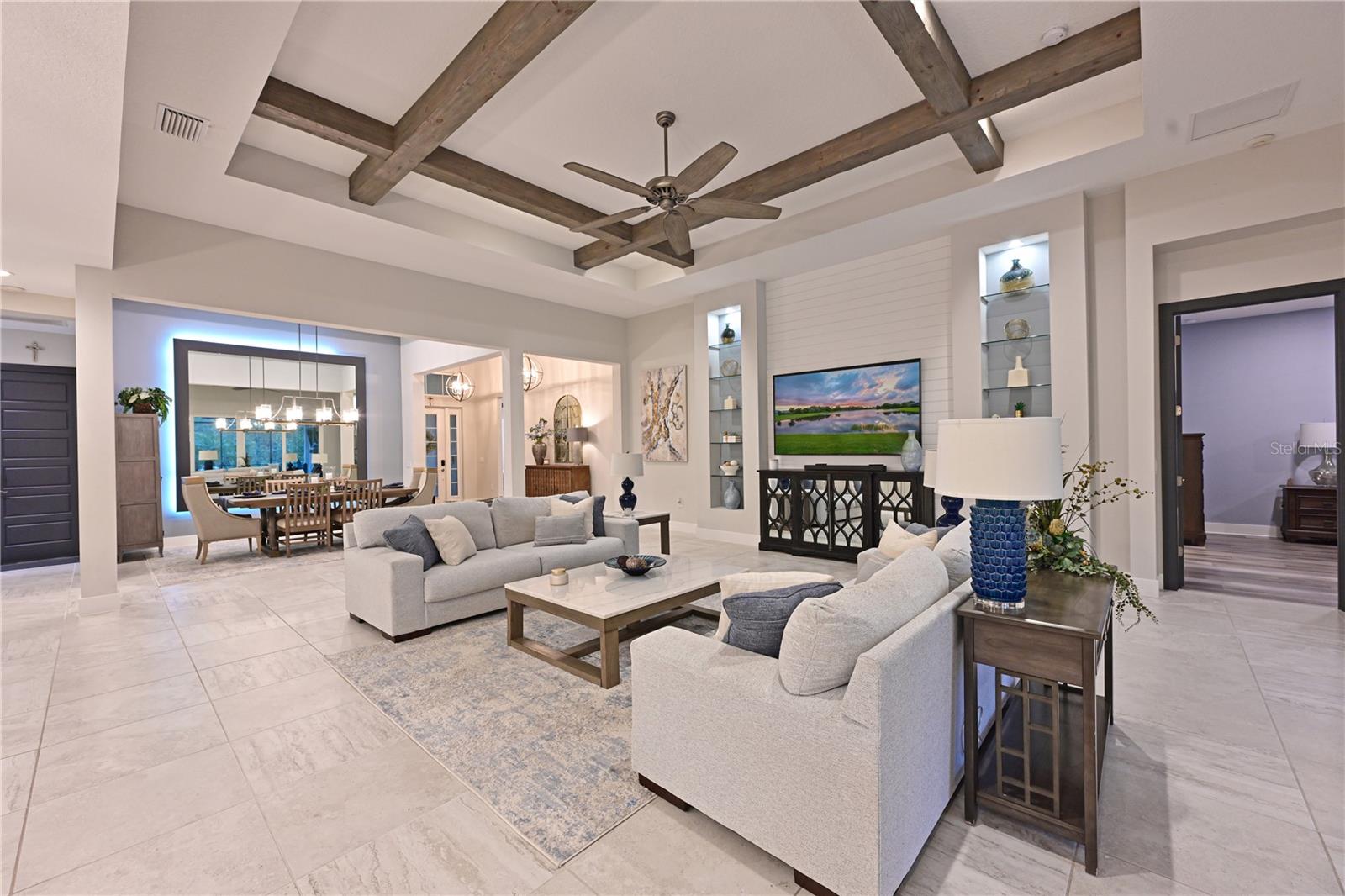 LAKEHOUSE COVE - Residential