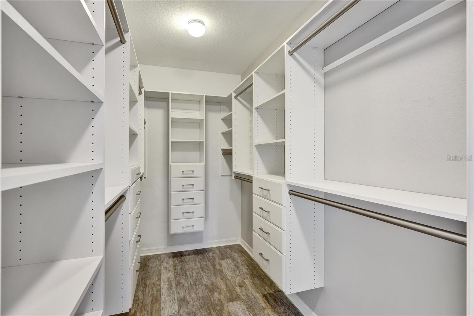 HERITAGE HARBOUR SUBPHASE J - Residential Lease