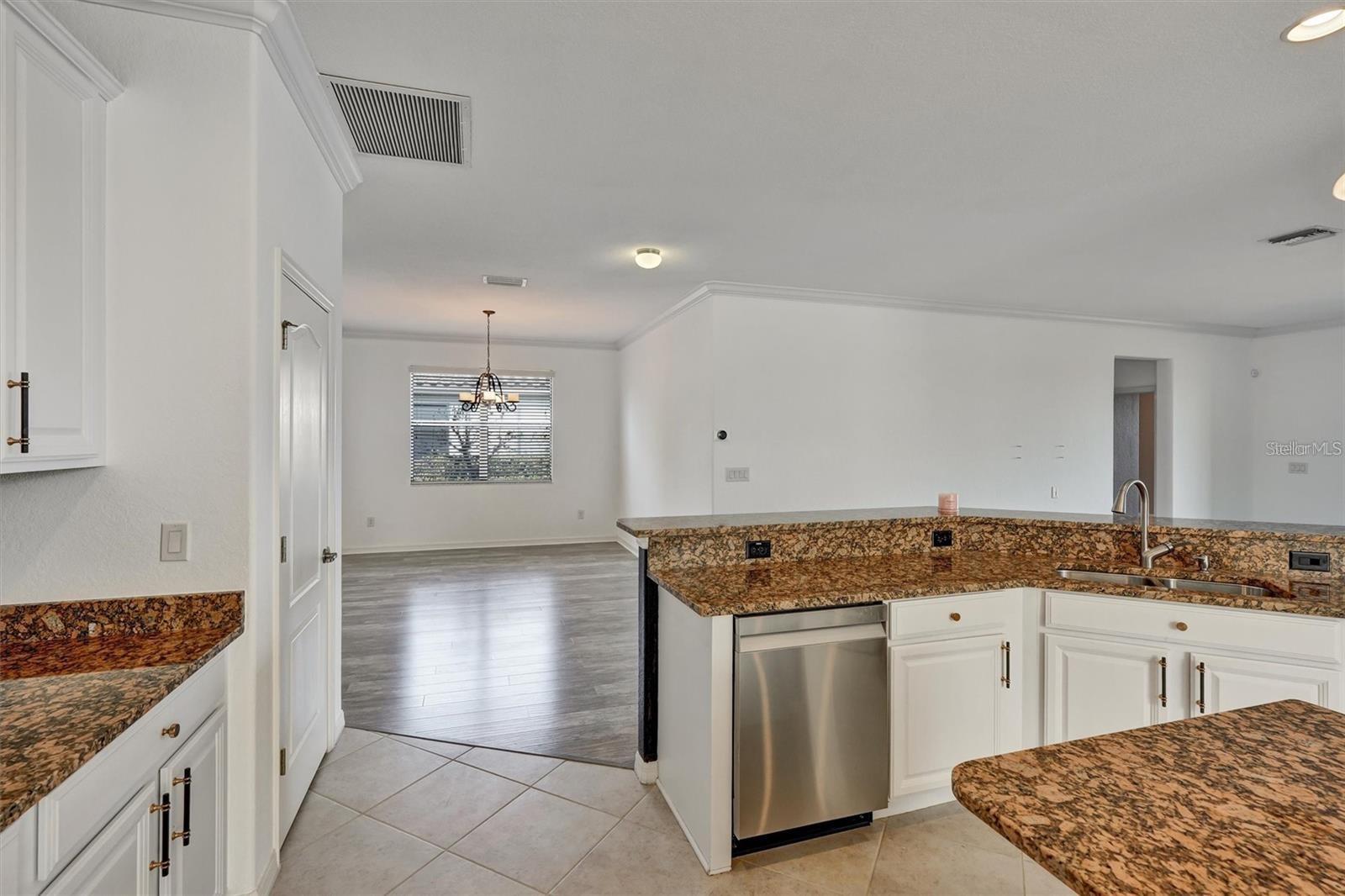 HERITAGE HARBOUR SUBPHASE J - Residential Lease