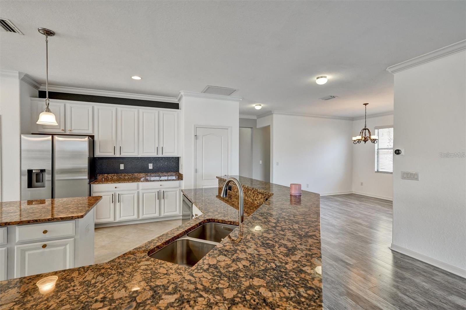 HERITAGE HARBOUR SUBPHASE J - Residential Lease