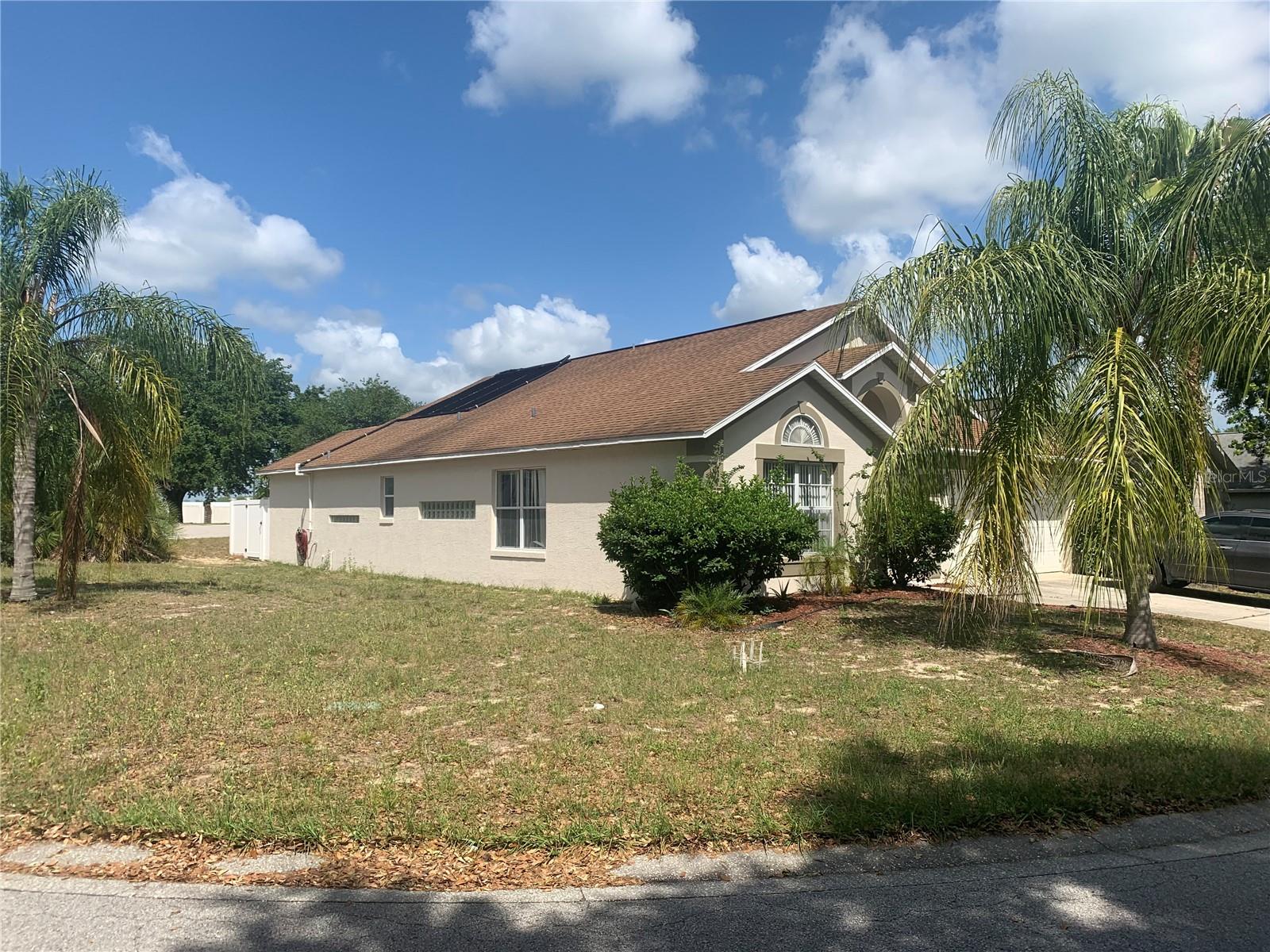 DAVENPORT LAKES PH 05 - Residential Lease